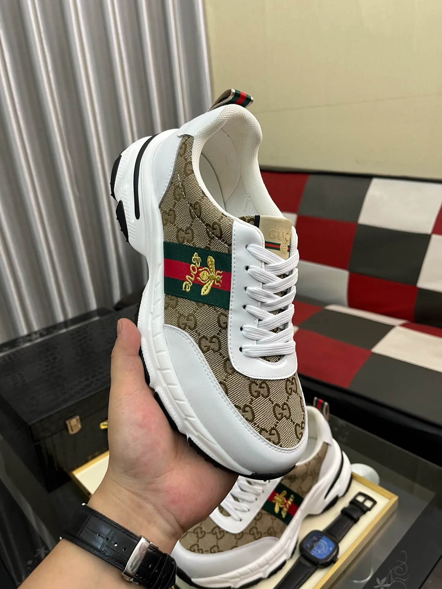 Men's Men's Shoes 💰458⌚️⌚️《Gucci*》The latest hot-selling casual shoes, top brand [seduce] luxury~purchase, top~quality. [Strong] The upper is made of imported breathable cowhide with material ➕ breathable sheepskin feet (•) and fine workmanship. Original stylish and stylish soft rubber wear-resistant and non-slip outsole, light and comfortable on the foot, size: 38-443️⃣colors available